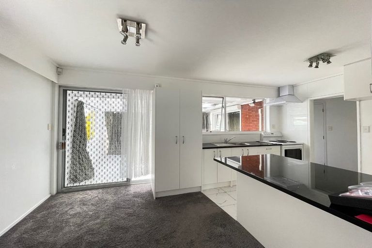 Photo of property in 76a Lake Road, Narrow Neck, Auckland, 0624