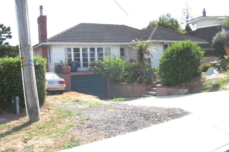 Photo of property in 608 Glenfield Road, Bayview, Auckland, 0629