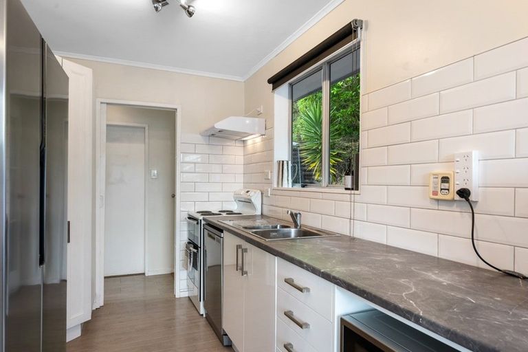 Photo of property in 13 Harold Grove, Stokes Valley, Lower Hutt, 5019