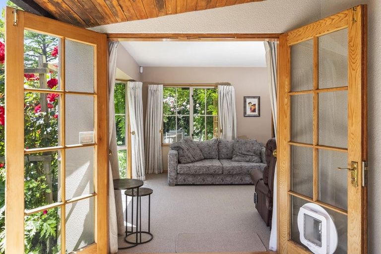 Photo of property in 1/26 Strowan Road, Strowan, Christchurch, 8052