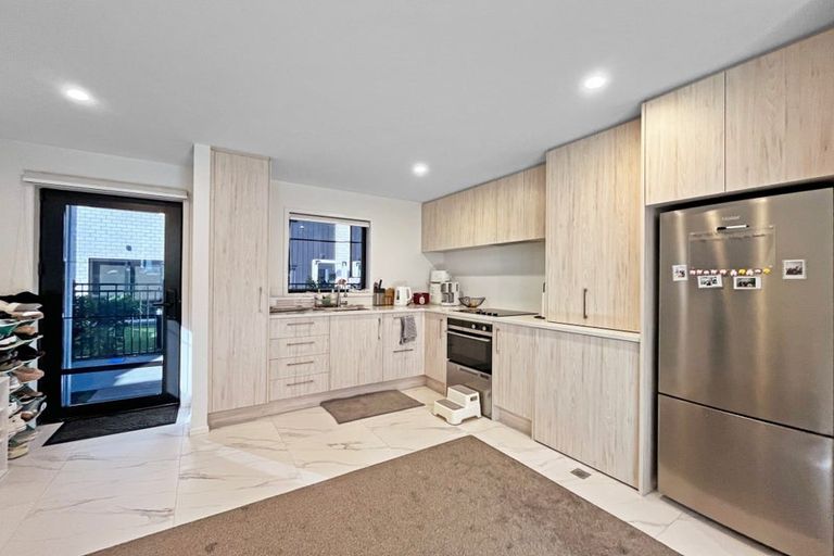 Photo of property in 2/12 Biddle Crescent, Taita, Lower Hutt, 5011