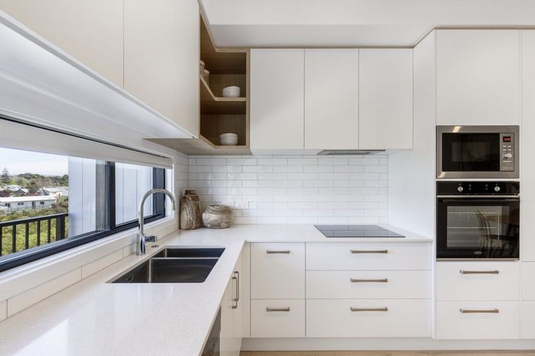 Photo of property in 2 Equine Way, Brookfield, 3110