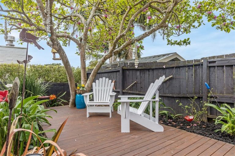 Photo of property in 14 Indus Place, Half Moon Bay, Auckland, 2012