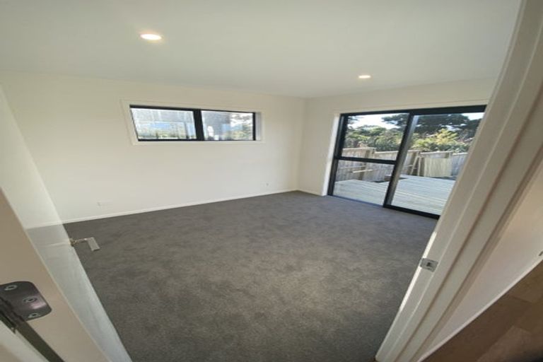 Photo of property in 27 Kano Way, Hobsonville, Auckland, 0616