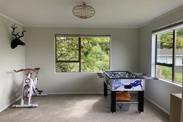 Photo of property in 34 Voltaire Street, Karori, Wellington, 6012