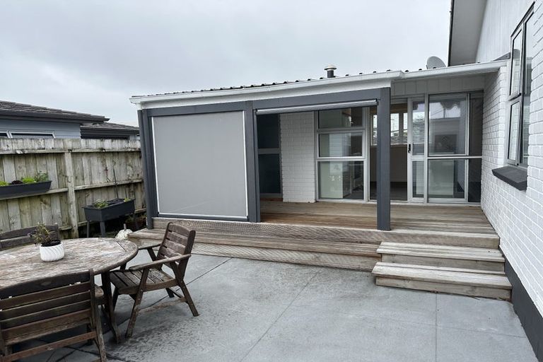 Photo of property in 27 Tukapa Street, Westown, New Plymouth, 4310