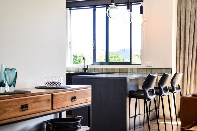 Photo of property in 2 Garland Lane, Leamington, Cambridge, 3432