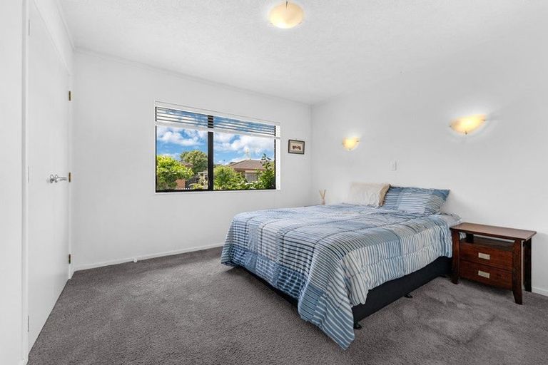 Photo of property in 8/39 Swanson Road, Henderson, Auckland, 0610