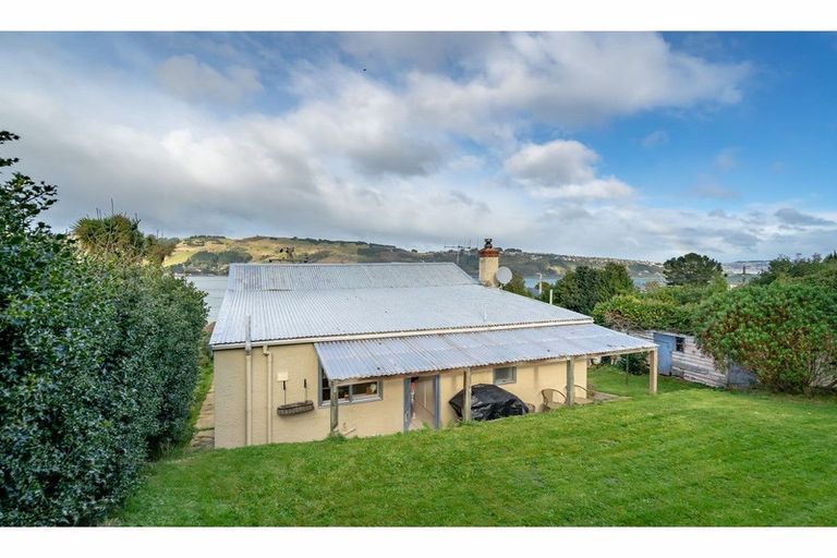 Photo of property in 51 Manapouri Street, Ravensbourne, Dunedin, 9022