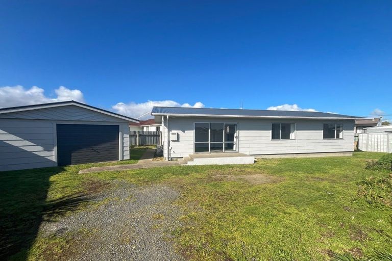 Photo of property in 108a Bartholomew Road, Levin, 5510