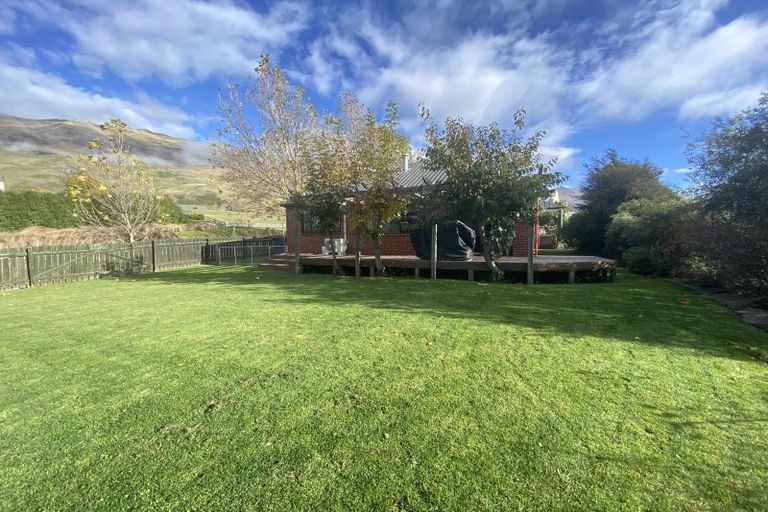 Photo of property in 77 Bills Way, Wanaka, 9305