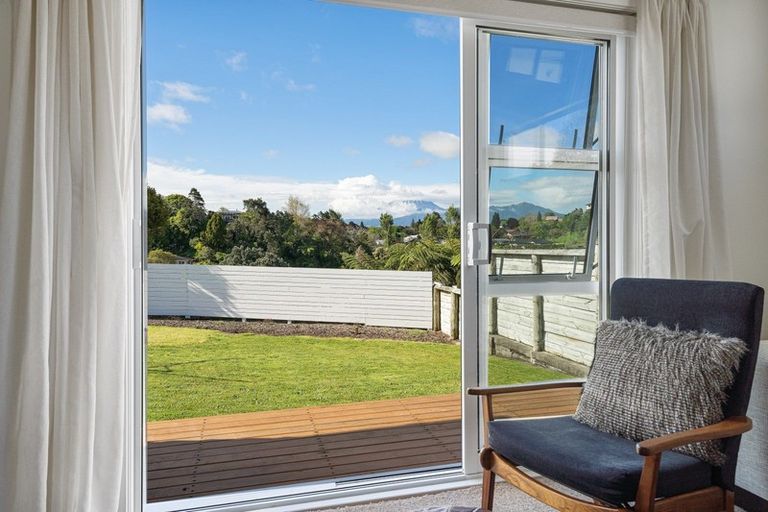 Photo of property in 51b Omata Road, Marfell, New Plymouth, 4310