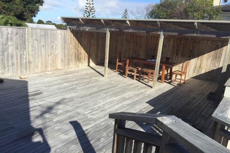Photo of property in 43 Minaret Drive, Bucklands Beach, Auckland, 2014