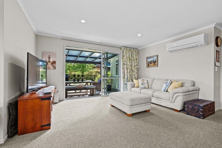 Photo of property in 7 Hewson Lane, Greytown, 5712