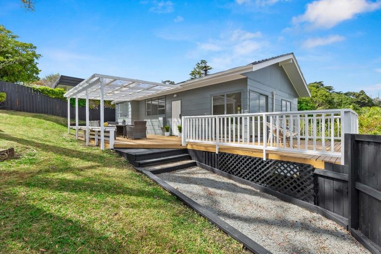 Photo of property in 1/22 Simon Ellice Drive, Bayview, Auckland, 0629