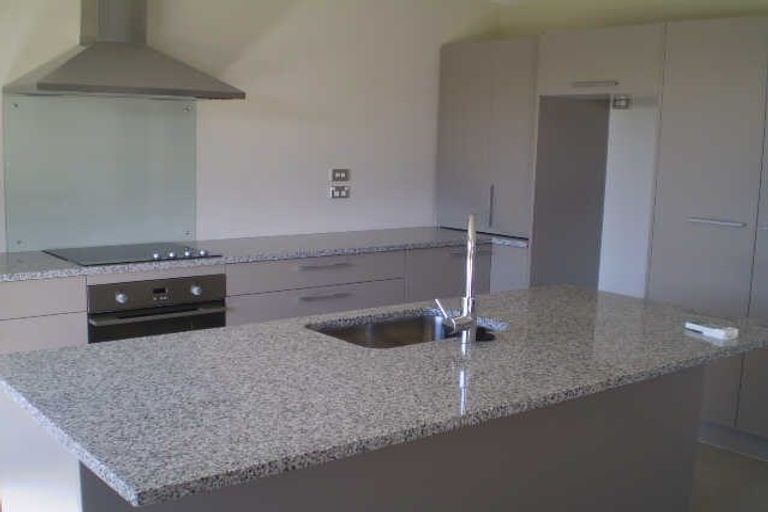 Photo of property in 8 Mokihi Gardens, Hillmorton, Christchurch, 8024