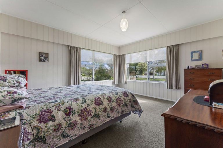 Photo of property in 1 Waltham Court, Cloverlea, Palmerston North, 4412
