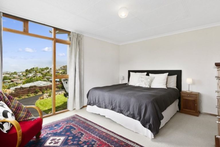 Photo of property in 29 Honeystone Street, Helensburgh, Dunedin, 9010