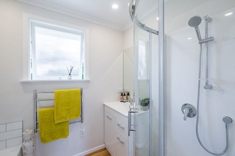 Photo of property in 7a Tawa Street, Waikanae, 5036