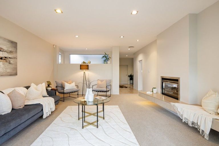 Photo of property in 15 Azure Place, Huntington, Hamilton, 3210