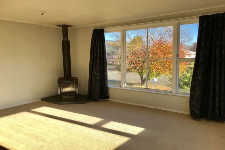Photo of property in 7 Te Wharekaihua Grove, Turangi, 3334