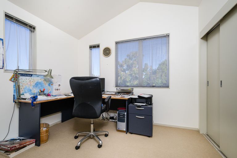 Photo of property in 25 Albionvale Road, Glen Eden, Auckland, 0602
