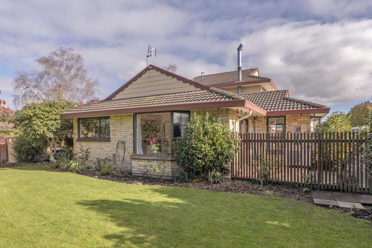 Photo of property in 3 Mulberry Place, Redwood, Christchurch, 8051