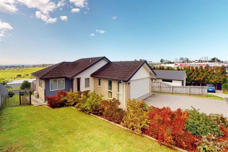 Photo of property in 27 Old Mill Road, Silverdale, 0932