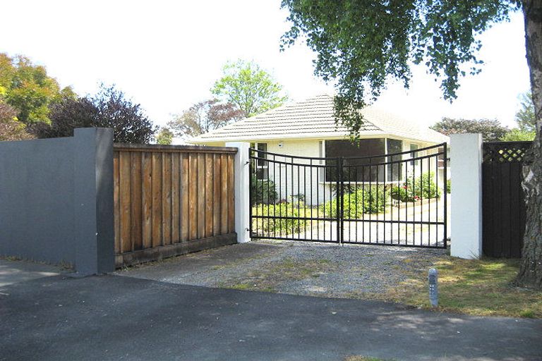 Photo of property in 57 Waitikiri Drive, Parklands, Christchurch, 8083
