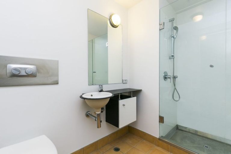 Photo of property in St Pauls Apartments, 41/43 Mulgrave Street, Thorndon, Wellington, 6011
