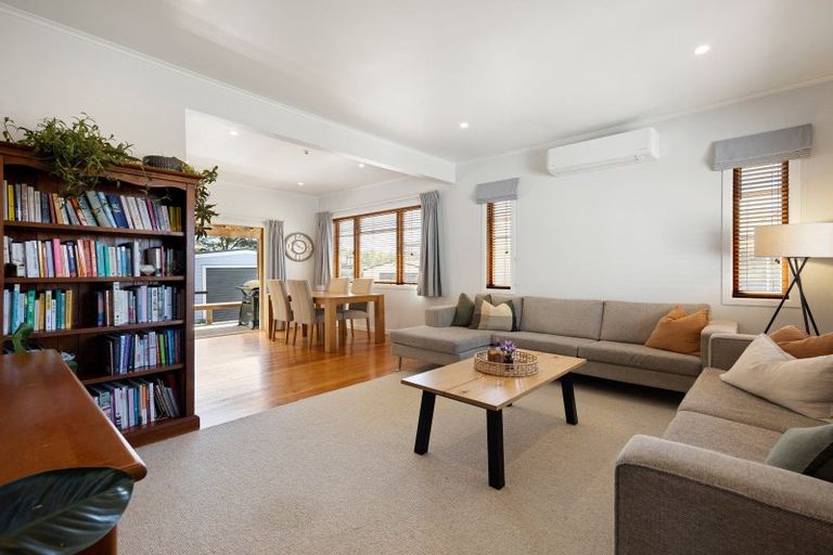 Photo of property in 18 Olwyn Terrace, Dinsdale, Hamilton, 3204