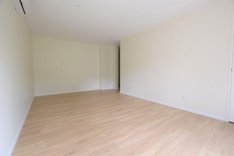 Photo of property in 71a Fruitvale Road, New Lynn, Auckland, 0600