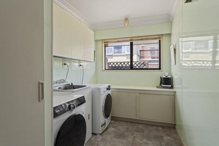 Photo of property in 8 Tamatea Road, Taupo, 3330