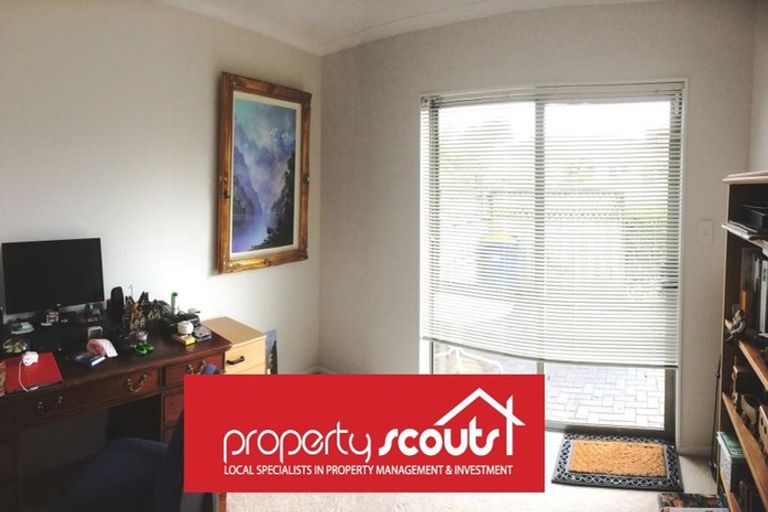 Photo of property in Waimanu Bay Village, 25/1 Piriti Drive, Te Atatu Peninsula, Auckland, 0610