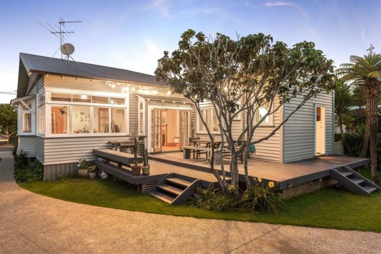 Photo of property in 72 Asquith Avenue, Mount Albert, Auckland, 1025