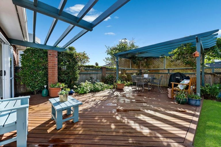 Photo of property in 8 Derby Downs Place, Ellerslie, Auckland, 1051