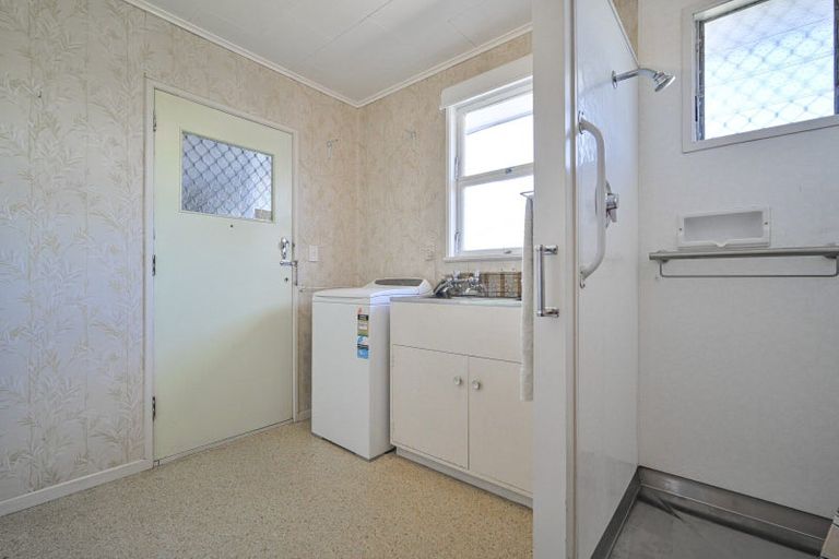 Photo of property in 612 Ballantyne Street, Frimley, Hastings, 4120