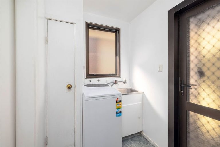 Photo of property in 1/62 Bowhill Road, New Brighton, Christchurch, 8083