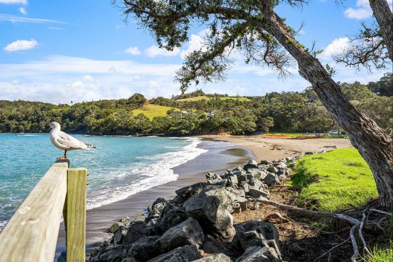 Photo of property in 34 Grand View Road, Leigh, 0985