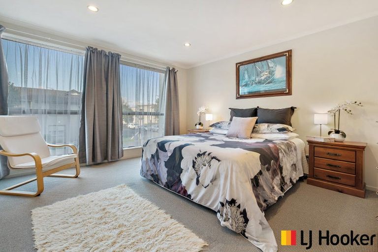 Photo of property in 30 Reins Road, Takanini, 2112