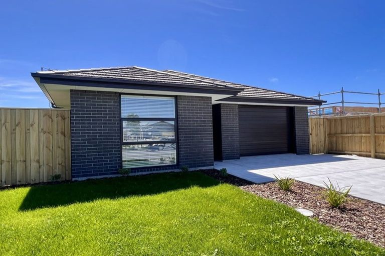 Photo of property in 4 Applegrove Crescent, Belfast, Christchurch, 8051