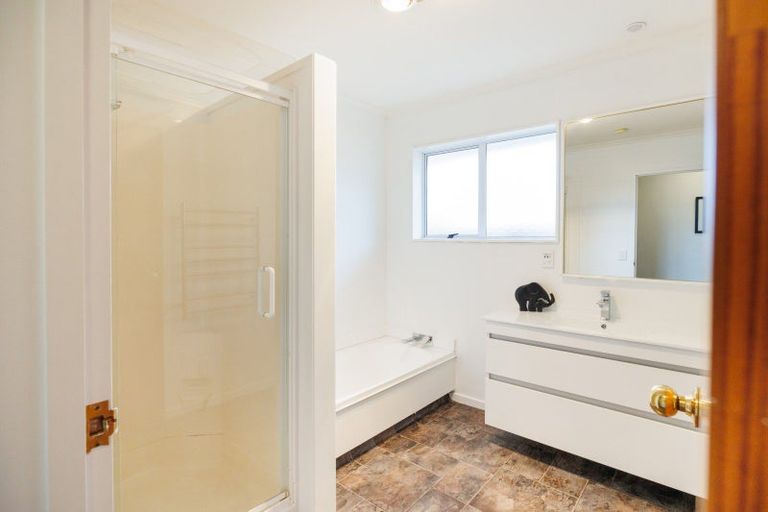 Photo of property in 3a Churchill Avenue, Hokowhitu, Palmerston North, 4410