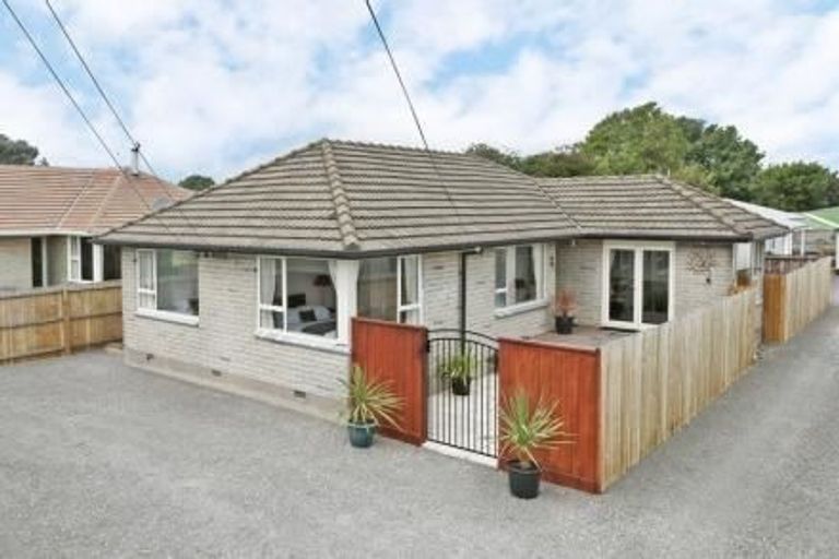 Photo of property in 1/37 Santa Rosa Avenue, Halswell, Christchurch, 8025
