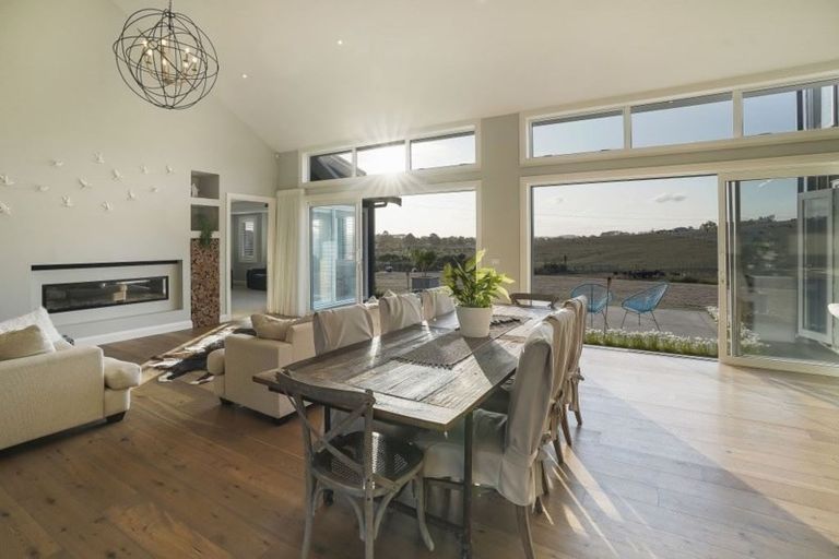 Photo of property in 12 Myra Evelyn Grove, Dairy Flat, Albany, 0792