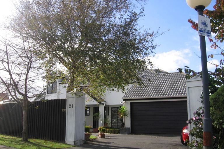 Photo of property in 1/21 Huia Place, Hutt Central, Lower Hutt, 5010