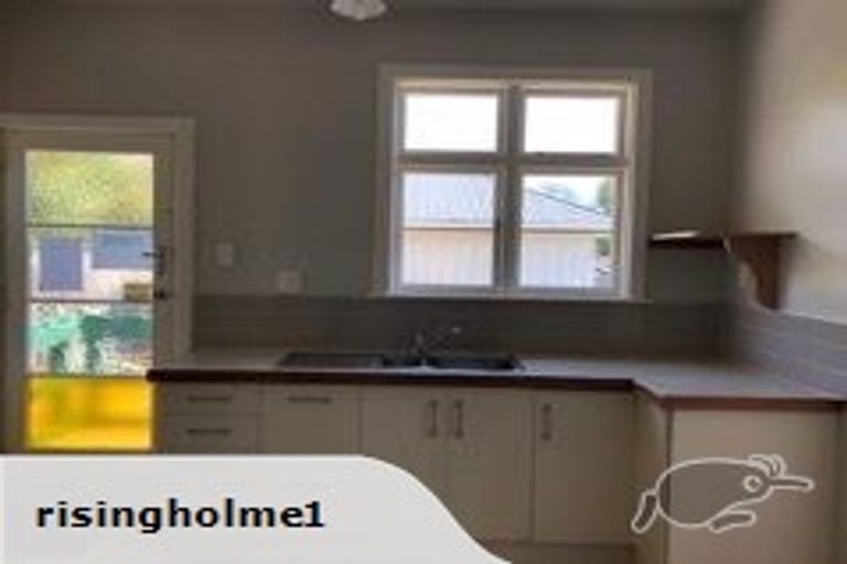 Photo of property in 99 Hawford Road, Opawa, Christchurch, 8023