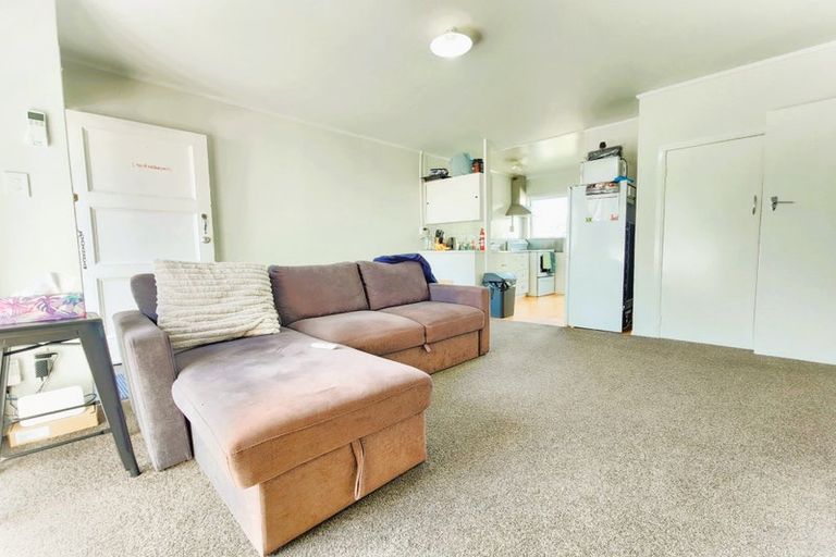 Photo of property in 28 Landscape Road, Papatoetoe, Auckland, 2025