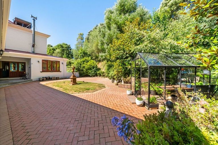 Photo of property in 215a Katherine Mansfield Drive, Whitemans Valley, Upper Hutt, 5371