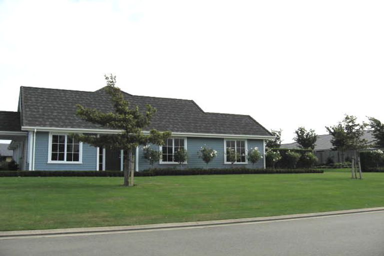 Photo of property in 39 Stonebridge Way, Prebbleton, 7604