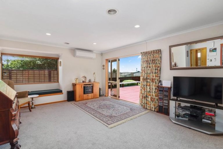 Photo of property in 36 Carter Drive, Pomare, Rotorua, 3015